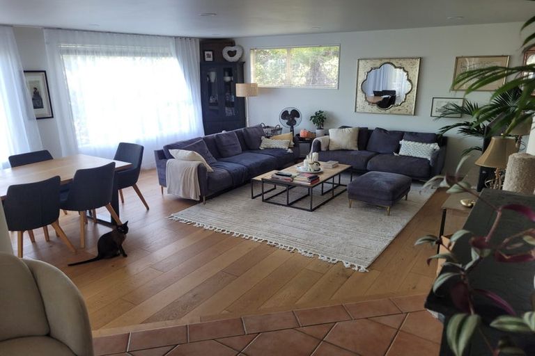 Photo of property in 2/11a Prospect Terrace, Milford, Auckland, 0620
