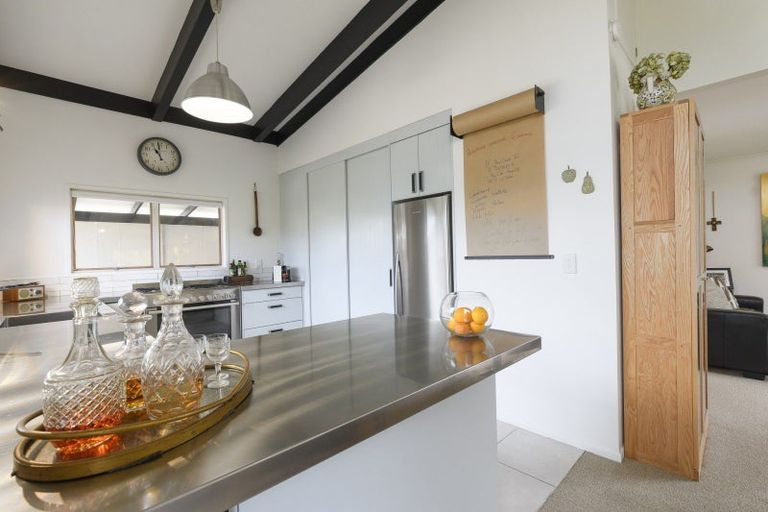 Photo of property in 17 Linklater Avenue, Bellevue, Tauranga, 3110