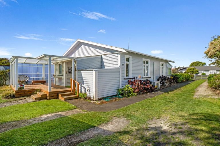 Photo of property in 11 Bear Street, Waverley, 4510