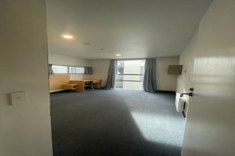 Photo of property in Hanson House, 4/27 Hanson Street, Mount Cook, Wellington, 6021
