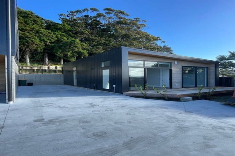 Photo of property in 9 Durness Place, Red Beach, 0932