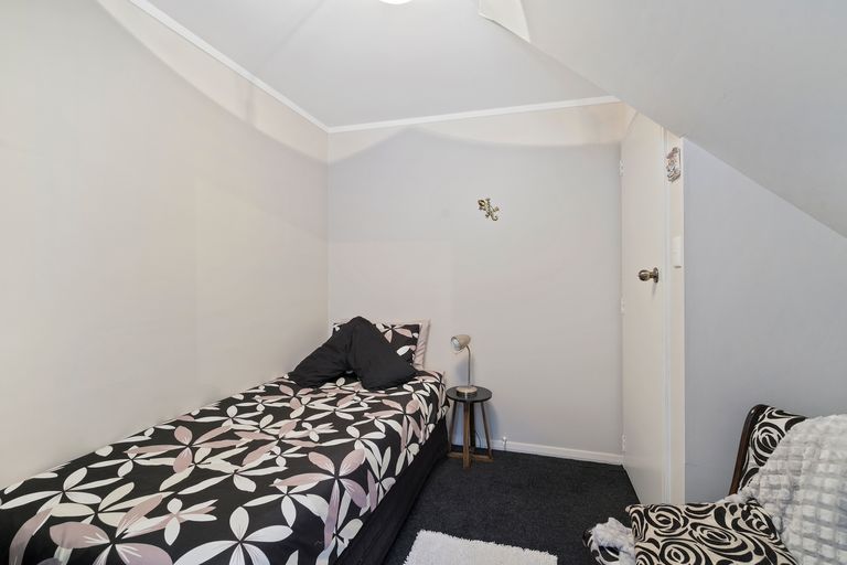 Photo of property in 2/24 Oxley Avenue, St Albans, Christchurch, 8014