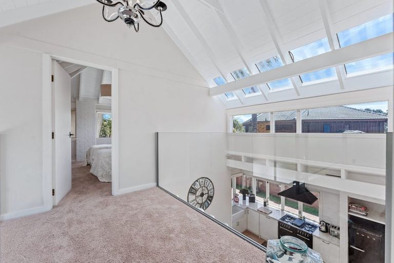 Photo of property in 31 Milford Road, Milford, Auckland, 0620