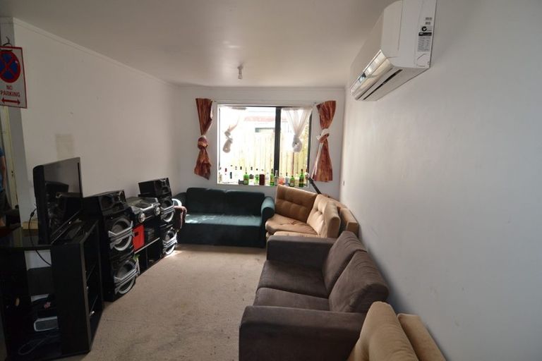 Photo of property in 143 Saint David Street, North Dunedin, Dunedin, 9016