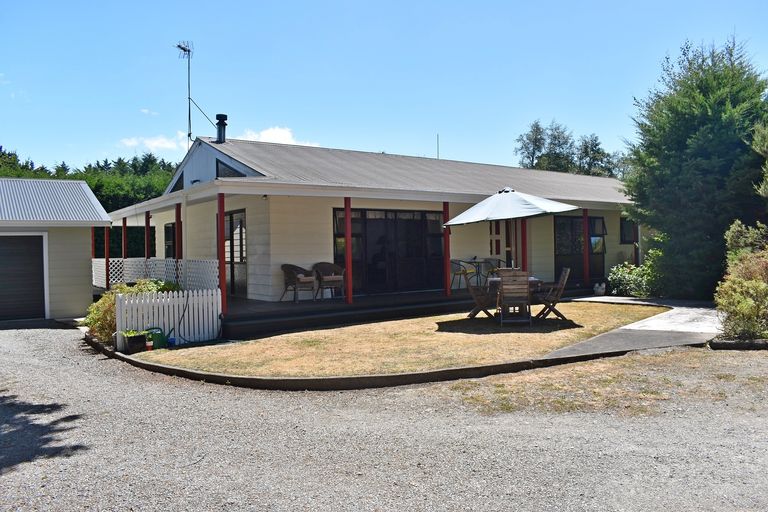 Photo of property in 247 Belvedere Road, Carterton, 5713