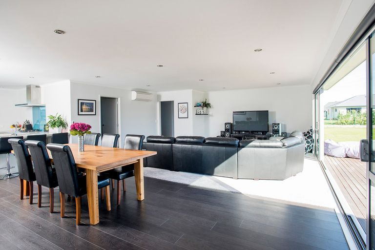 Photo of property in 50 Sterling Park, Lytton West, Gisborne, 4010