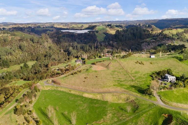 Photo of property in 8b Hinckley Road, Aongatete, 3181