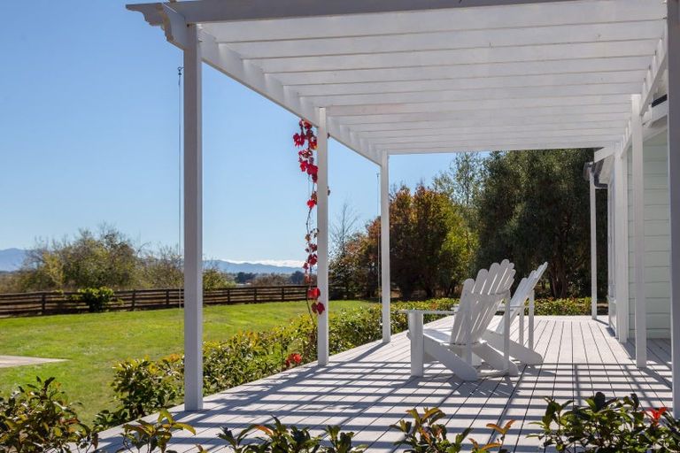 Photo of property in Gladstone Road, Gladstone, 5884