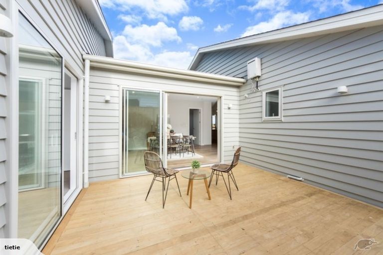 Photo of property in 10 Barrique Road, Kumeu, 0810