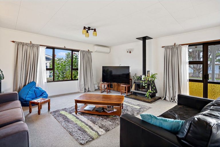 Photo of property in 12 Dundas Street, Whitianga, 3510