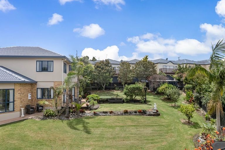 Photo of property in 19 Belleaire Court, West Harbour, Auckland, 0618