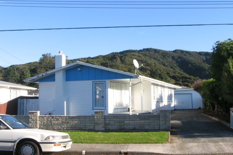 Photo of property in 21 Karamu Crescent, Wainuiomata, Lower Hutt, 5014