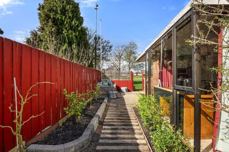 Photo of property in 1/2 Hare Street, Ilam, Christchurch, 8041