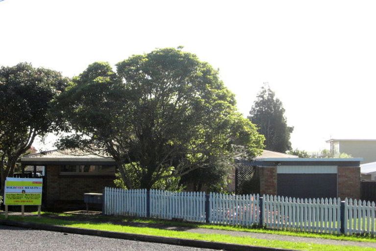 Photo of property in 50 Grande Vue Road, Hillpark, Auckland, 2102