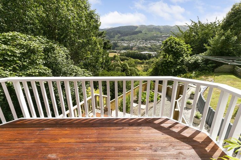 Photo of property in 30 Lupin Terrace, Tawa, Wellington, 5028