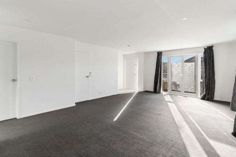 Photo of property in 17 Aviation Street, Takanini, 2112