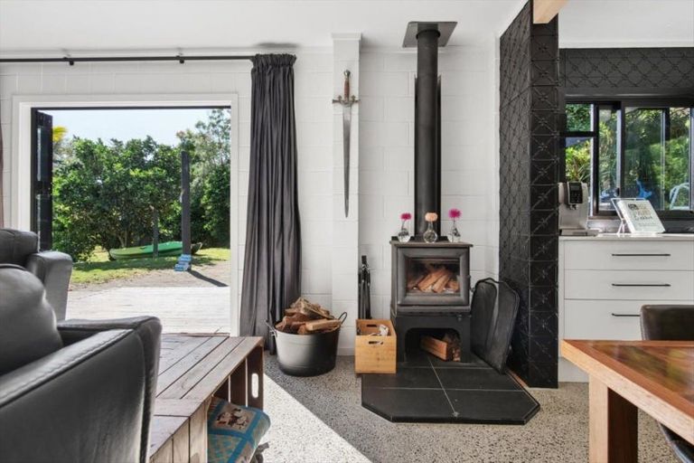 Photo of property in 28 Spencer Avenue, Maketu, Te Puke, 3189