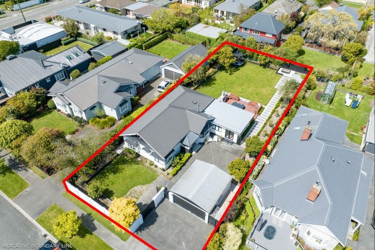 Photo of property in 136 Weston Road, St Albans, Christchurch, 8052