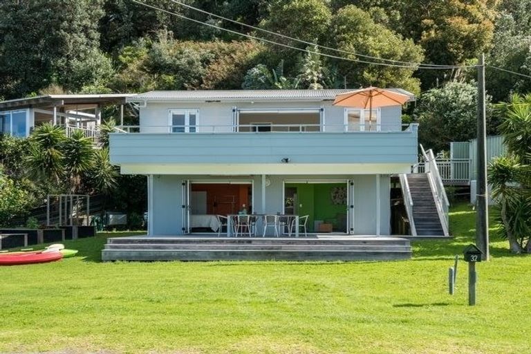 Photo of property in 32 Lincoln Street, Mangawhai Heads, Mangawhai, 0505