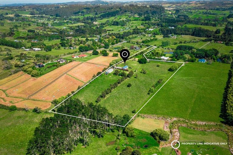 Photo of property in 193 Pine Valley Road, Dairy Flat, Silverdale, 0992