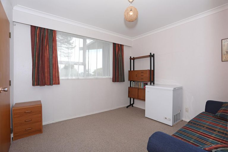 Photo of property in 10 Wallace Place, Hokowhitu, Palmerston North, 4410