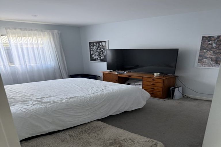 Photo of property in 24 Raymond Grace Avenue, Huapai, Kumeu, 0810