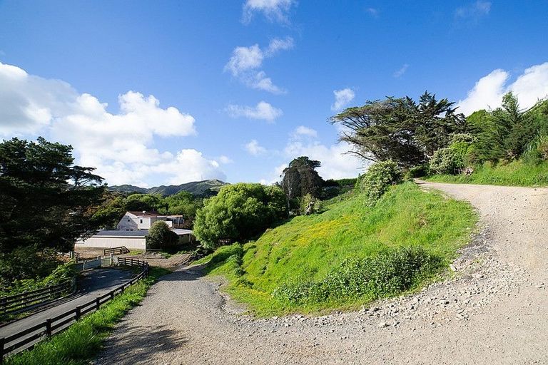 Photo of property in 517a Ohariu Valley Road, Ohariu, Wellington, 6037