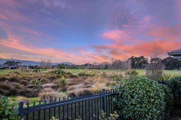 Photo of property in 19 Maka Lane, Halswell, Christchurch, 8025