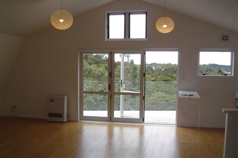 Photo of property in 355 Ridge Road, Paremoremo, Albany, 0793