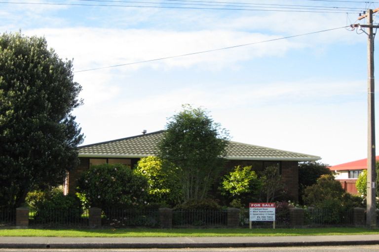 Photo of property in 35 Brougham Street, Westport, 7825