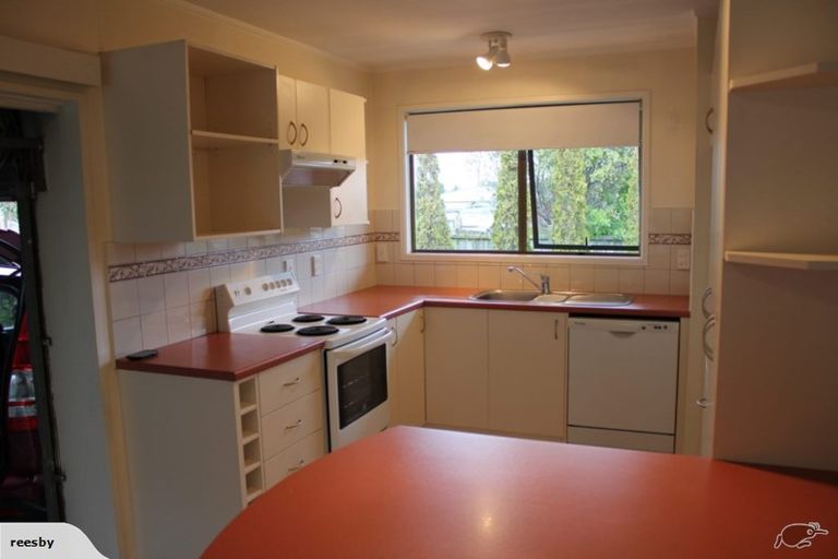 Photo of property in 3/76 Wellington Street, Howick, Auckland, 2014