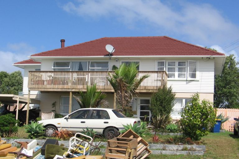Photo of property in 4 Nile Road, Kelston, Auckland, 0602