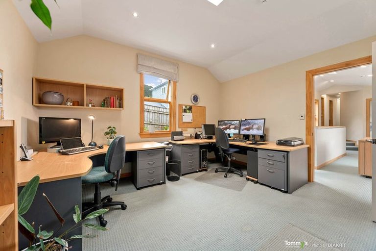 Photo of property in 16 Parliament Street, Thorndon, Wellington, 6011