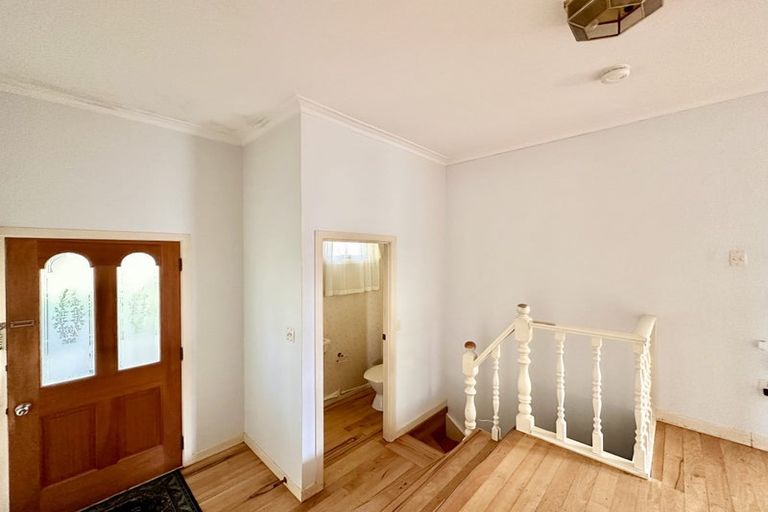 Photo of property in 13 Peter Terrace, Castor Bay, Auckland, 0620