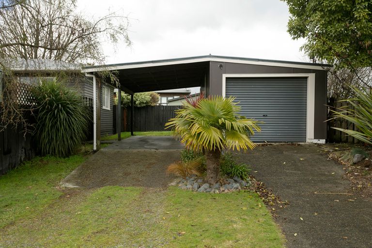 Photo of property in 23 Te Hatepe Avenue, Taupo, 3330