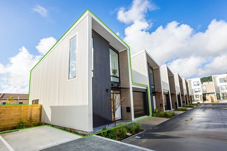 Photo of property in 3 Houhere Street, Paraparaumu, 5032