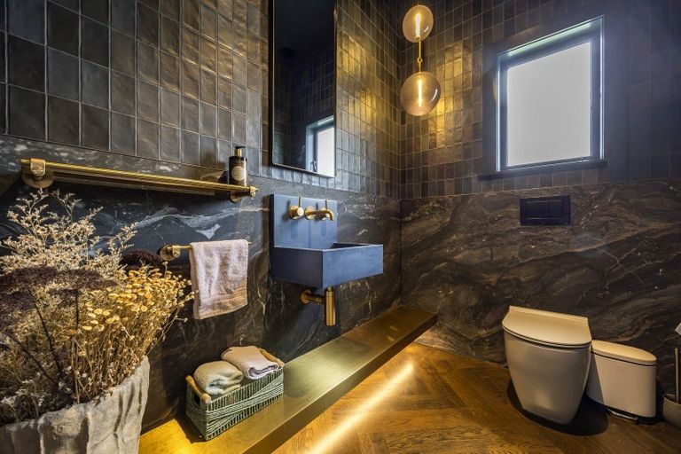 Photo of property in 39 Maungakiekie Avenue, Greenlane, Auckland, 1051