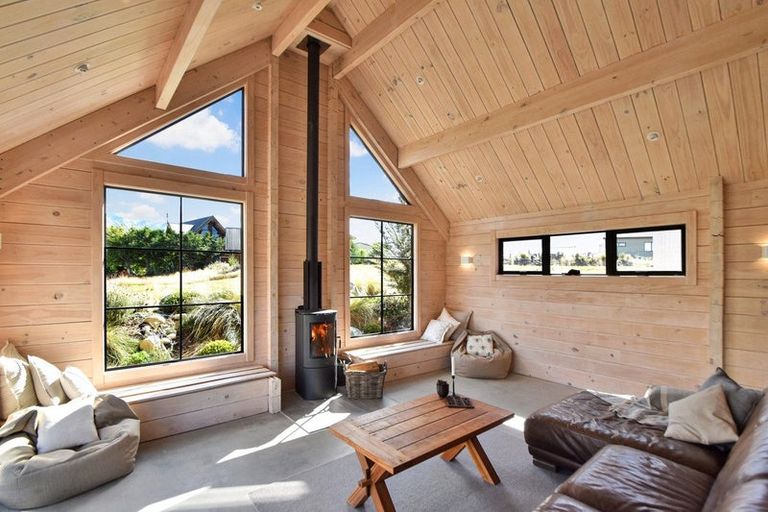 Photo of property in 69 Ohau Drive, Lake Ohau, Twizel, 9412