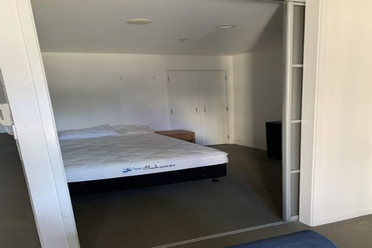 Photo of property in Alpha Apartments, 608/17 Vogel Lane, Auckland Central, Auckland, 1010