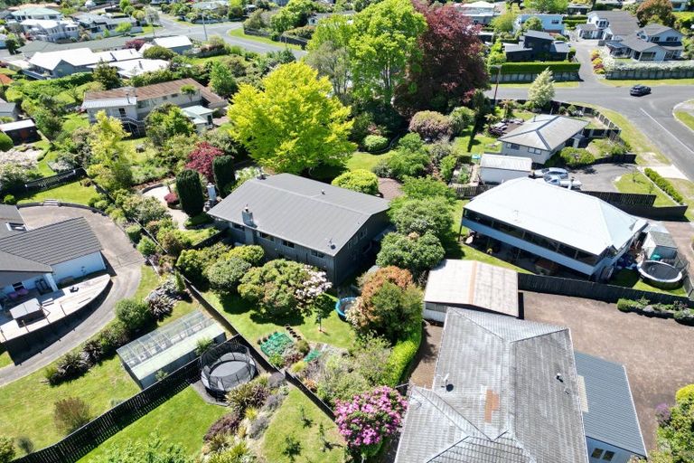 Photo of property in 11 Chesham Avenue, Waipahihi, Taupo, 3330