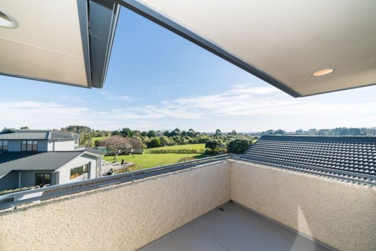 Photo of property in 39 Abby Road, Fitzherbert, Palmerston North, 4410