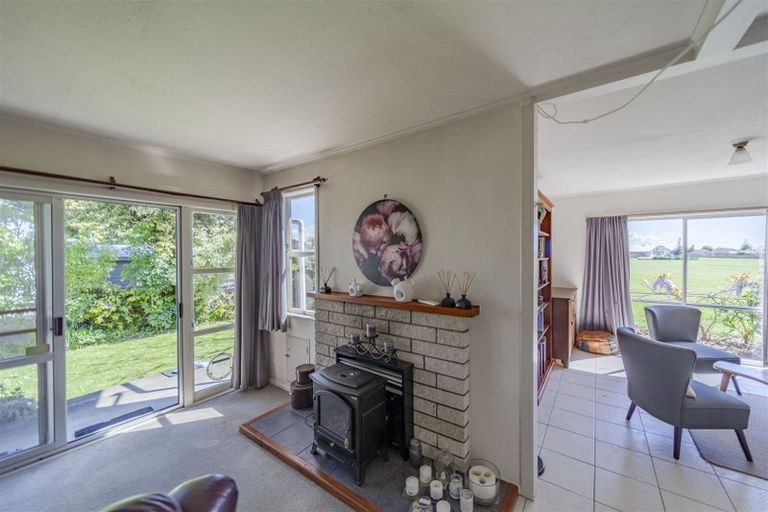 Photo of property in 33 Frickleton Street, Taradale, Napier, 4112