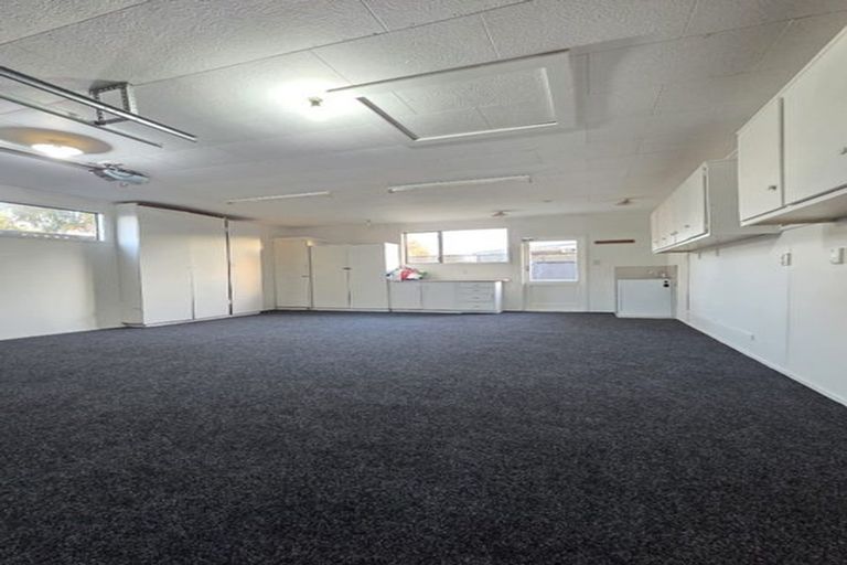 Photo of property in 14 Waimana Road, Conifer Grove, Takanini, 2112