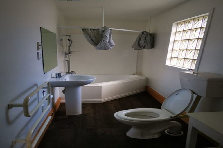 Photo of property in 15 Manning Place, Woolston, Christchurch, 8023