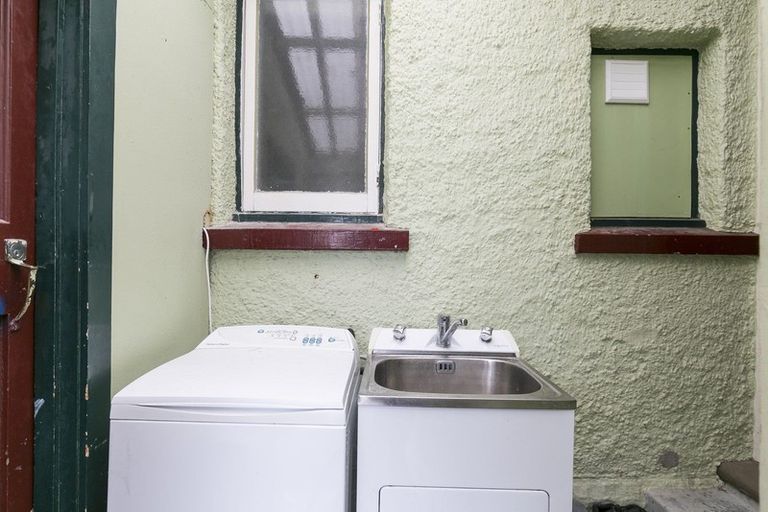 Photo of property in 12 Te Mome Road, Alicetown, Lower Hutt, 5010