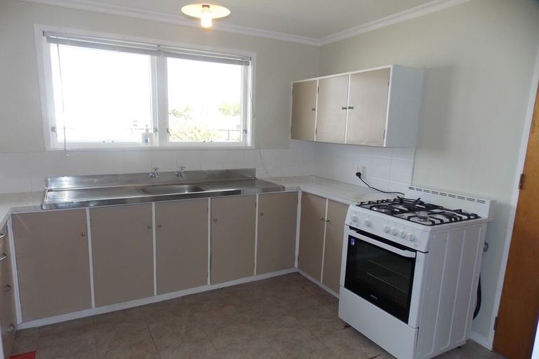 Photo of property in 52 Amberley Avenue, Westbrook, Palmerston North, 4412