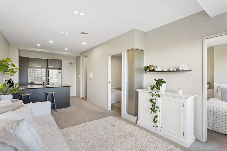 Photo of property in Shoal Haven Apartments, 408a/130 Anzac Street, Takapuna, Auckland, 0622