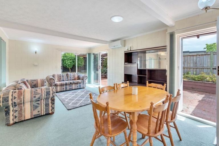 Photo of property in 1/18 Matuhi Rise, Henderson, Auckland, 0612