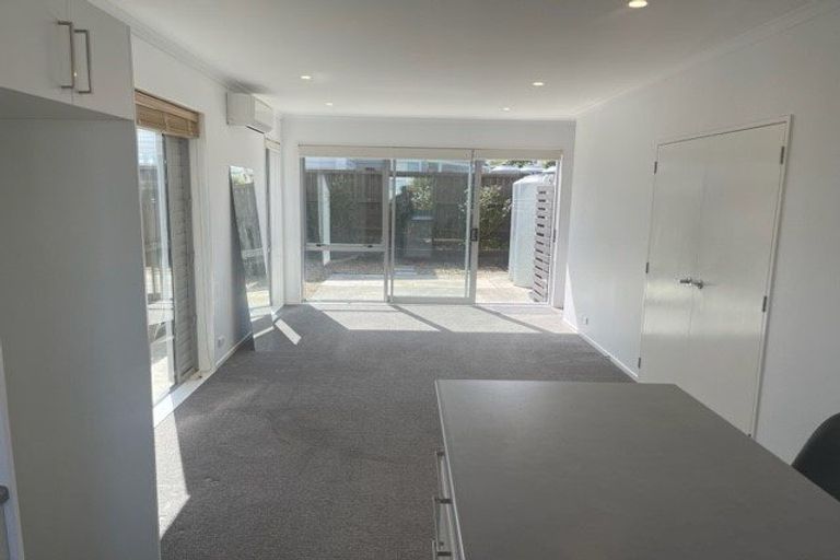 Photo of property in 4 Shelduck Way, Hobsonville, Auckland, 0616