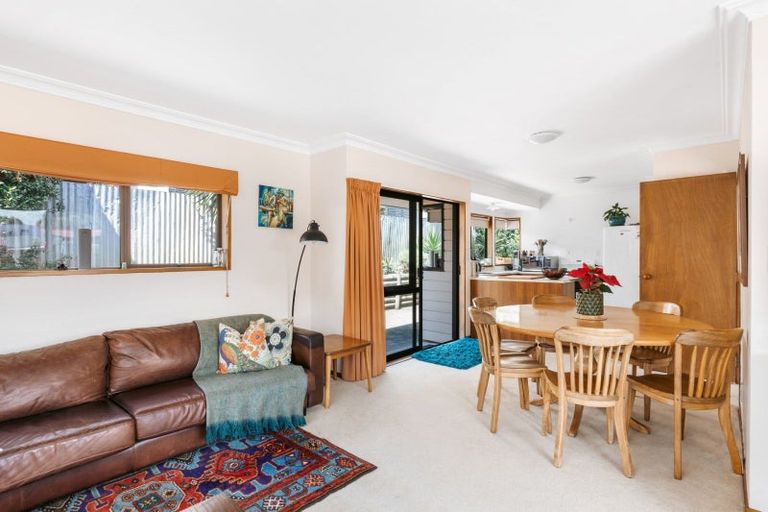 Photo of property in 3b Sutherland Avenue, Mount Maunganui, 3116